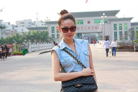Minh Hằng cũng là một tín đồ của Chanel 2.55