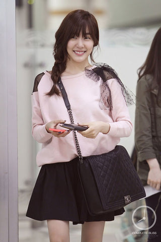 Tiffany mang đến sự khác lạ cho chiếc túi Chanel Boy
