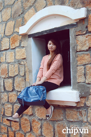 Túi da nữ viền đinh tán